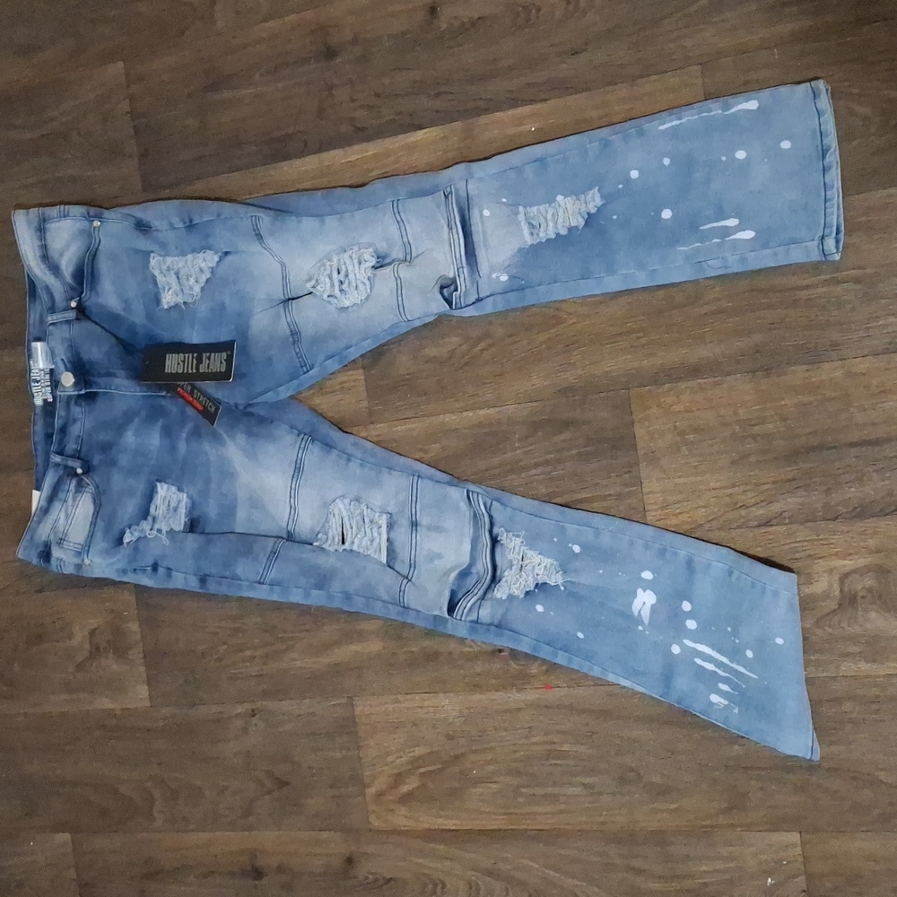 NWT Hustle Jeans Distressed Slim Skinny Super Stretch Premium Denim.